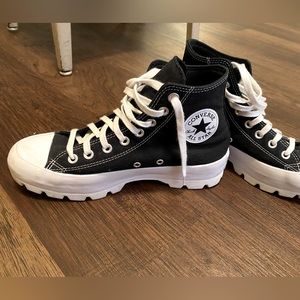 Black converse hightops